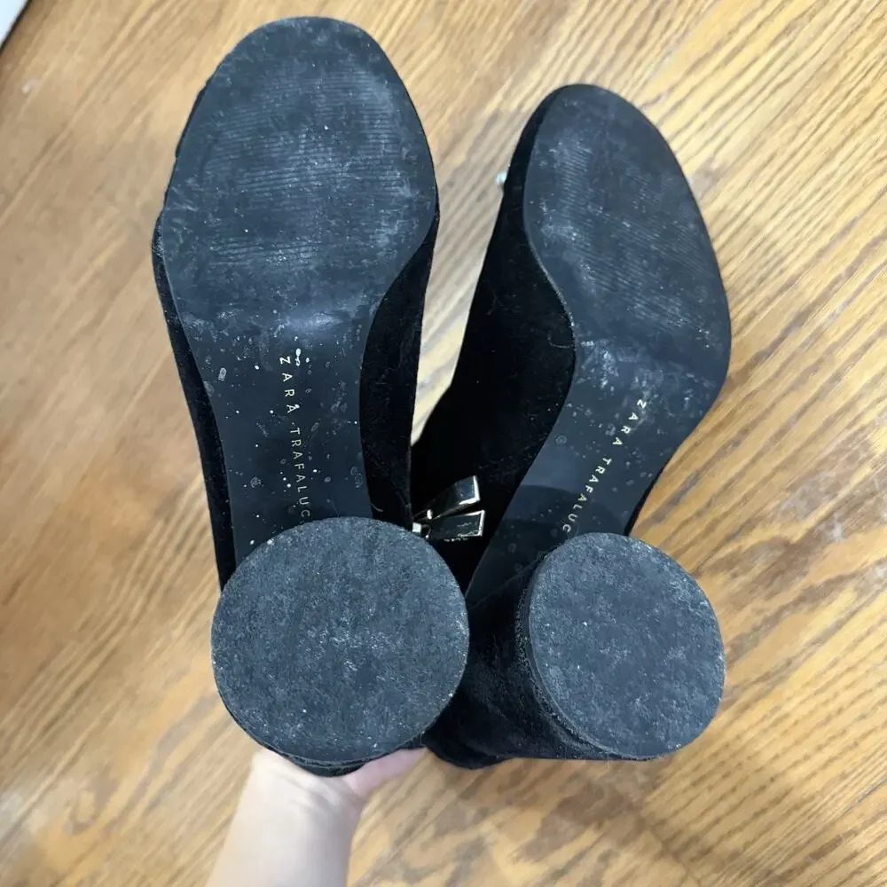 Zara Velvet Embellished Pearl Rhinestone Quiet Luxury Zip Up Ankle Bootie EU 38
